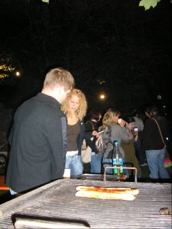 am Bratwurststand 2.jpg